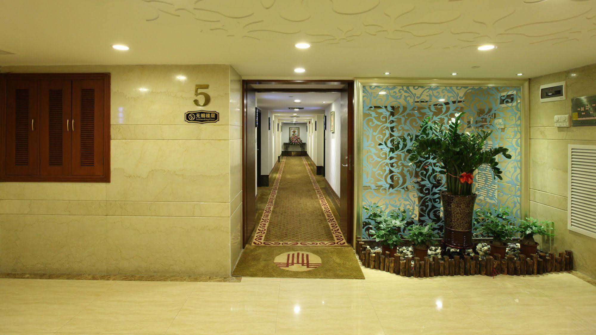 New World Hotel Guangzhou Exteriör bild